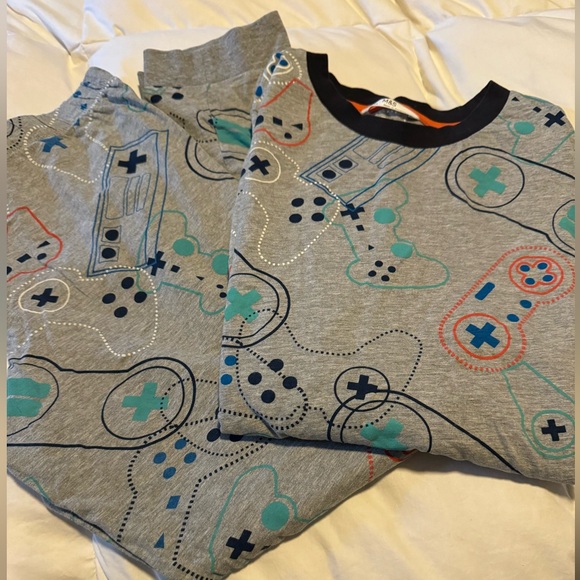 M&S kids gaming pjs! Excellent condition! - Picture 3 of 4